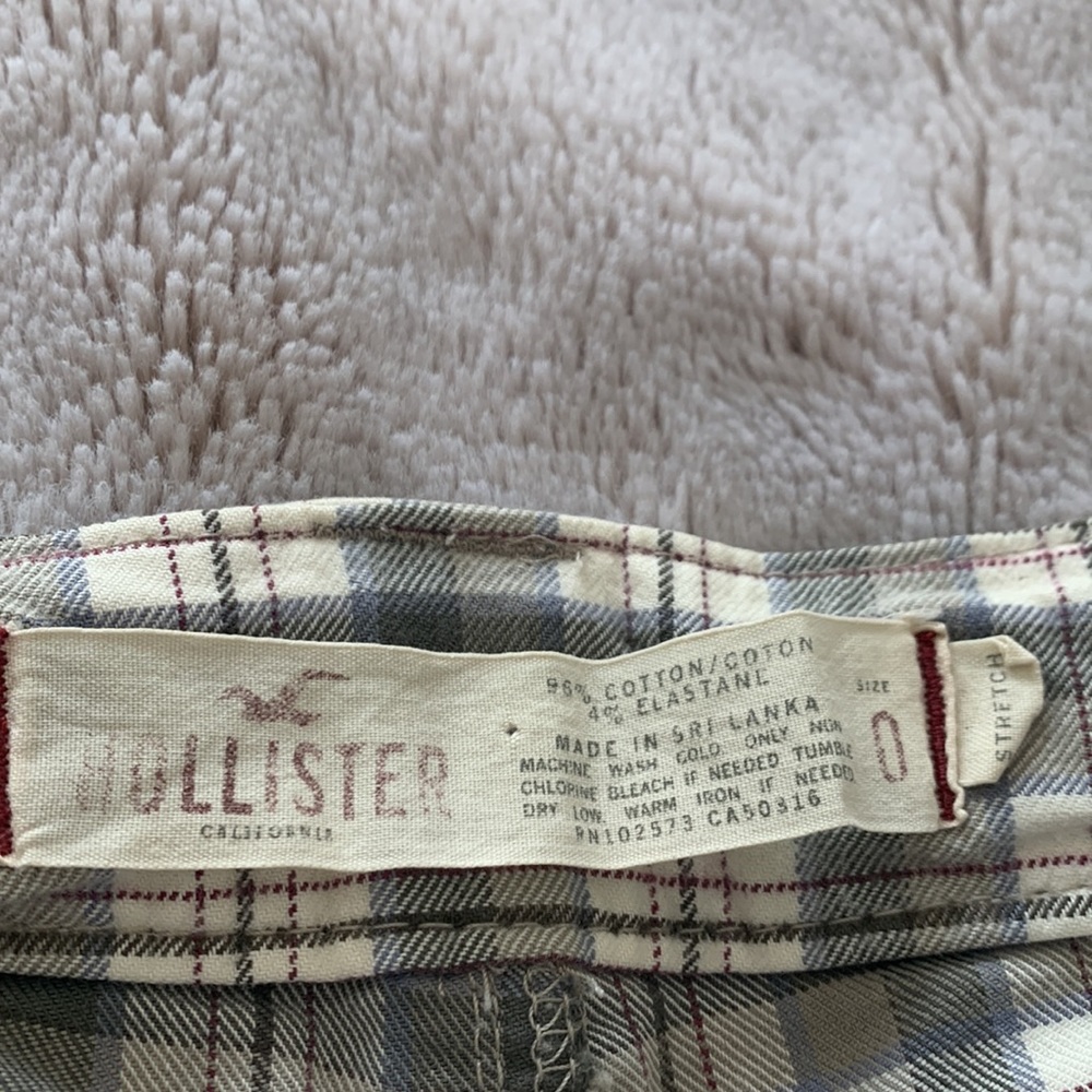 Hollister Plaid Bermuda shorts - Picture 2 of 9